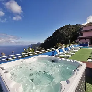 Santana In Nature Bed & Breakfast 3*, Сантана Португалия
